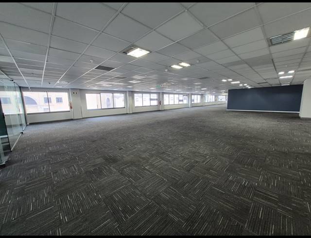 946M² OFFICE TO LET IN SANDTON CENTRAL